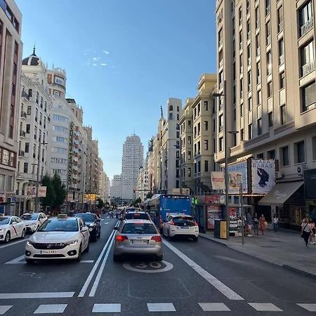 Apartamento En Gran Via De Madrid 45 4 Bagian luar foto