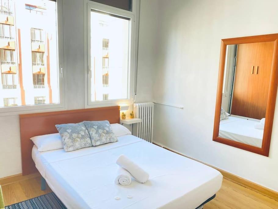 Apartamento En Gran Via De Madrid 45 4 Bagian luar foto