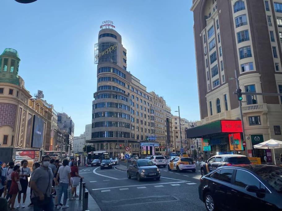 Apartamento En Gran Via De Madrid 45 4 Bagian luar foto