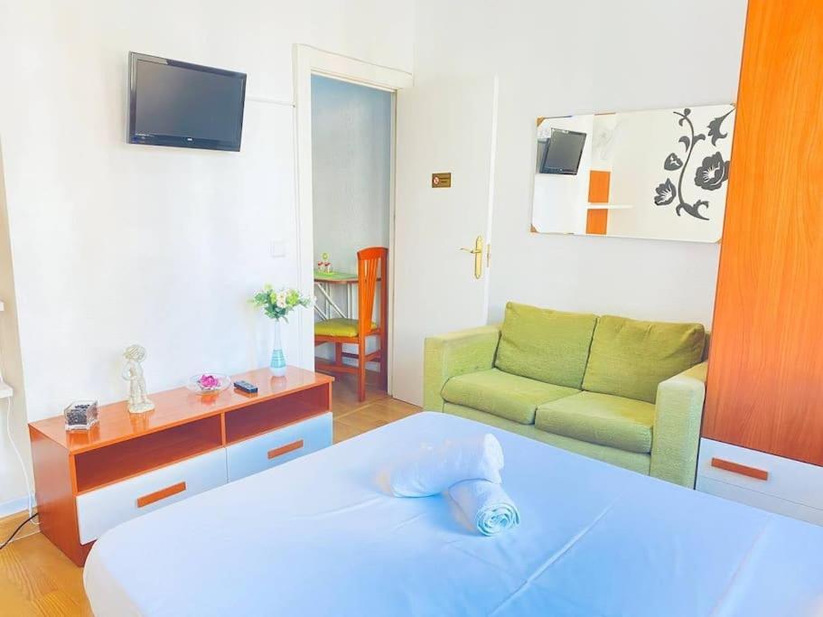 Apartamento En Gran Via De Madrid 45 4 Bagian luar foto
